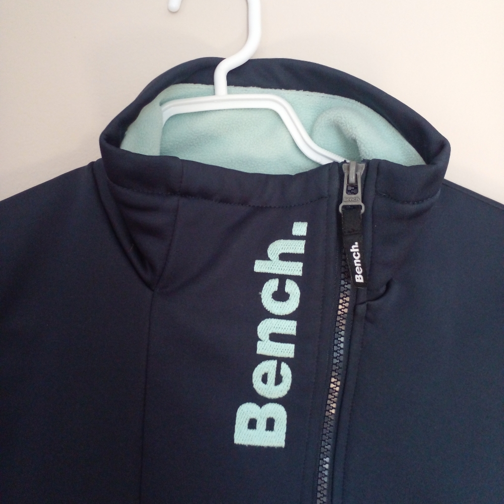 Youth sz 13/14 yrs navy blue Bench zip up sweater